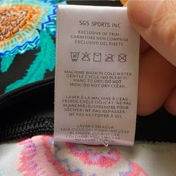 Body Glove Woman XS  Rash Gaurd Long Sleeve Crew Neck Tropical Shirt UPF 50+ - Picture 10 of 13